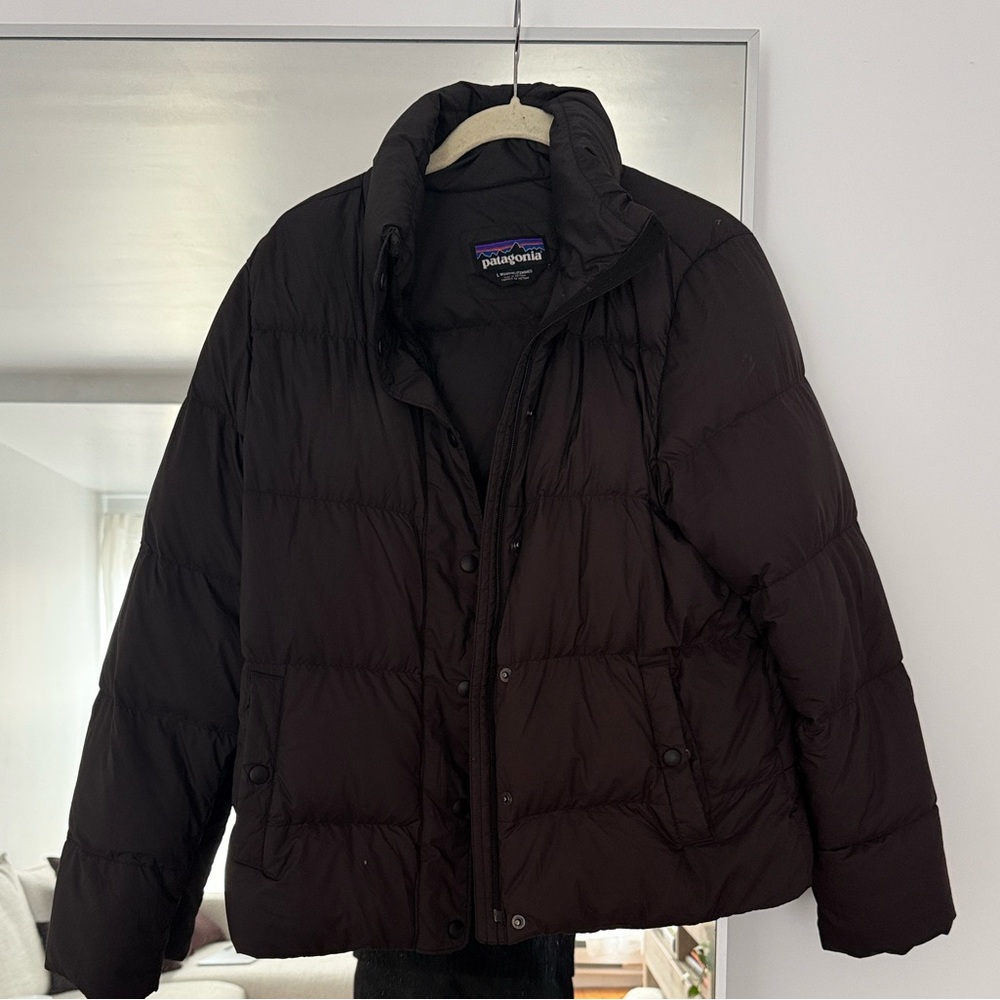 Patagonia Women’s Black Silent Down Jacket Large